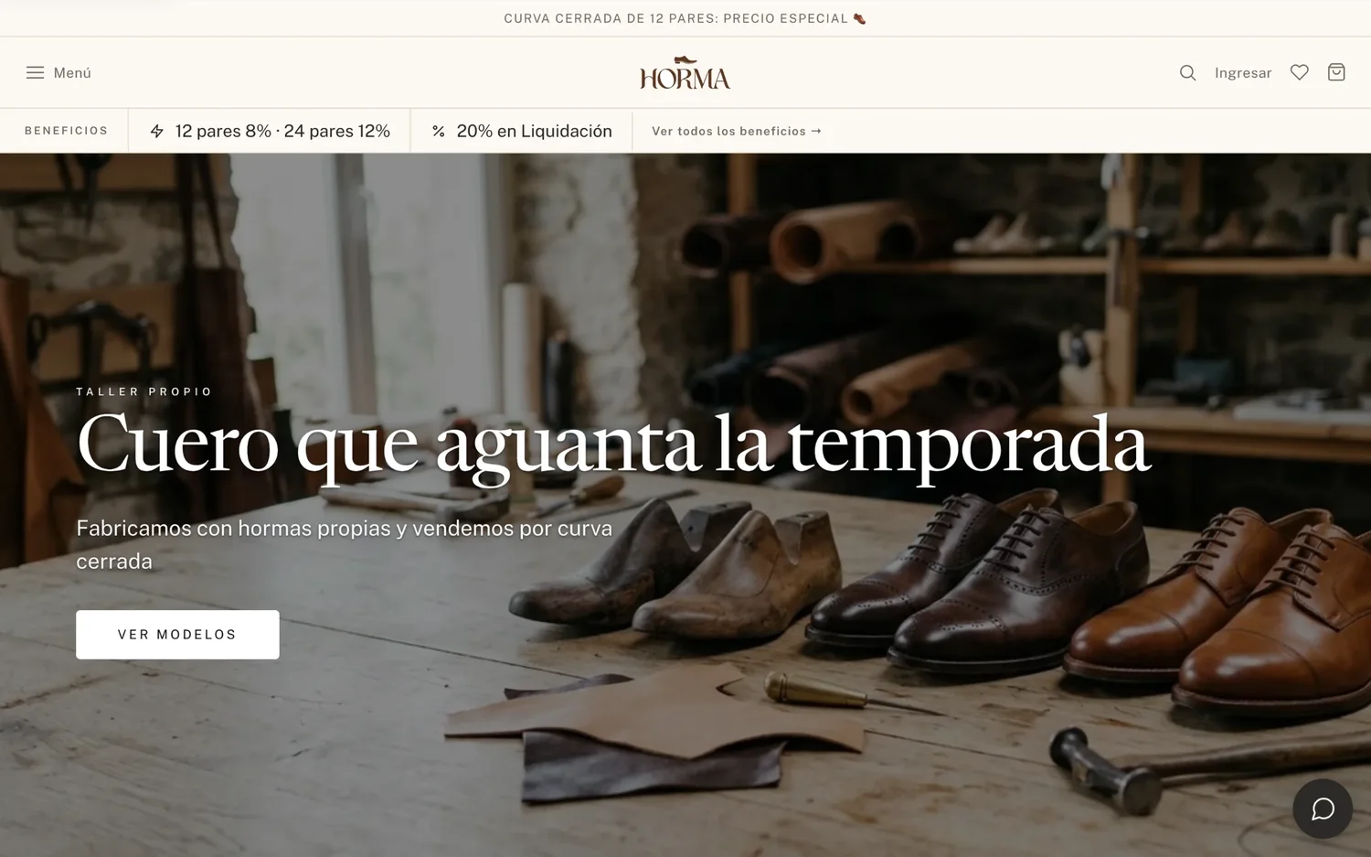 Tienda mayorista de calzado en una notebook